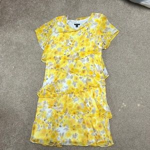 Beautiful yellow dress